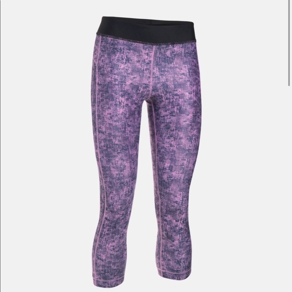 Under Armour HeatGear Armour Graphic Capris - Picture 5 of 5